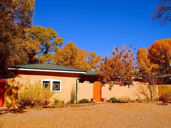 Kiva Fireplace Taos Real Estate 37 Homes For Sale Zillow