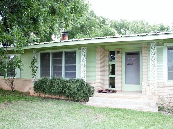 2304 W Brown St San Saba Tx 76877 Zillow