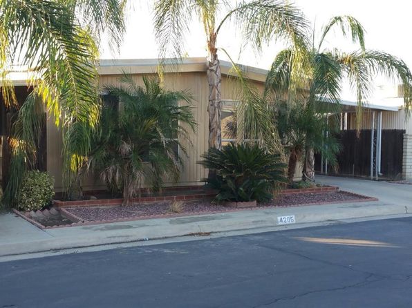 homes for sale with pool bakersfield ca