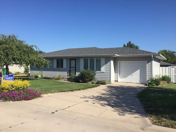 Aurora Real Estate - Aurora NE Homes For Sale | Zillow