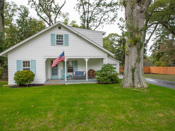 homes for sale stony brook ny