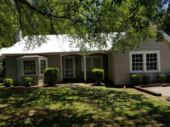 207 N Washington St Livingston Al 35470 Zillow