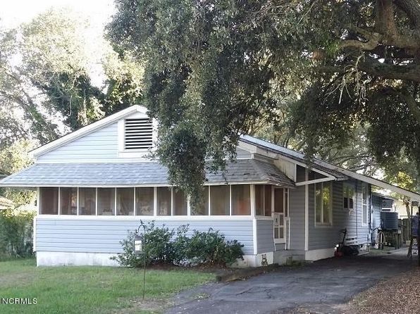 Beach Cottage Carolina Beach Real Estate 7 Homes For Sale Zillow
