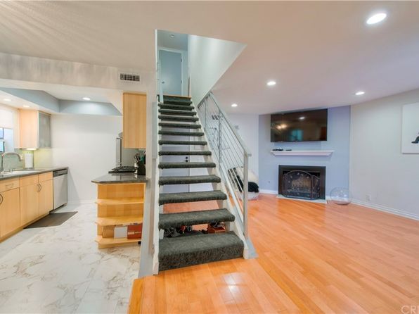 Large Walking Closet Tarzana Real Estate Tarzana Los Angeles