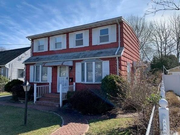 120 Brookside Ct Copiague Ny 11726 Zillow