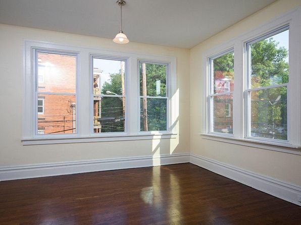 sneaker villa robinson mall phone number