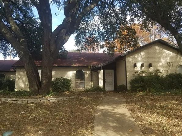 Entry Two Car Garage Dallas Tx Homes For Sale Zillow