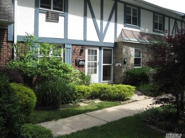 Holtsville Ny Condos Apartments For Sale 17 Listings Zillow