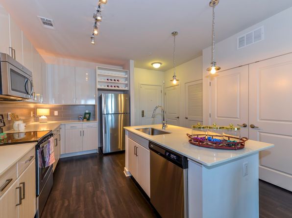 207 Martha Ave Ne Atlanta Ga 30317 Zillow Station R Apartments