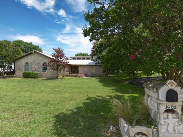 Detached Garage Round Rock Real Estate 3 Homes For Sale Zillow