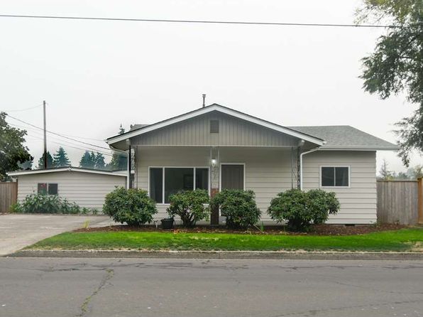 1051 Fairview Dr Springfield Or 97477 Zillow