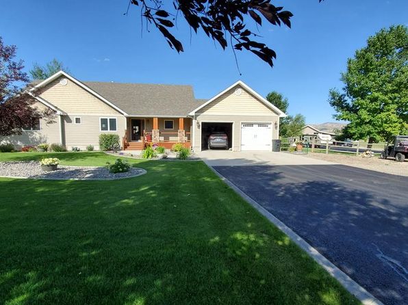 28 Trotter Rd Cody Wy 82414 Zillow
