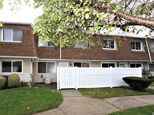 Holtsville Real Estate Holtsville NY Homes For Sale Zillow