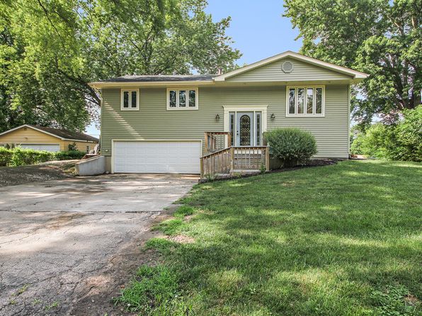 Kankakee IL Single Family Homes For Sale - 135 Homes | Zillow