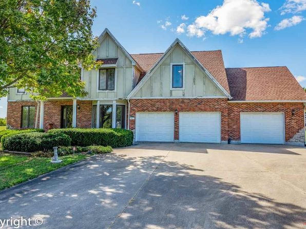 2399 Woodland Dr Sedalia Mo 65301 Zillow