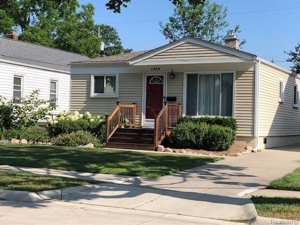 Birmingham Real Estate - Birmingham MI Homes For Sale | Zillow