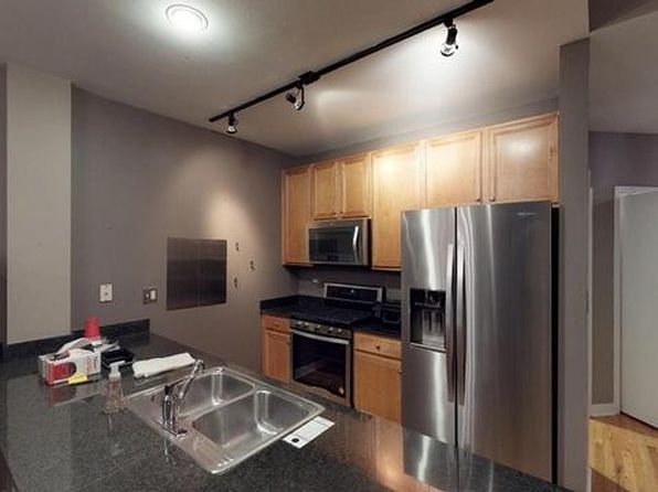 Rental Listings In Chicago Il 12 940 Rentals Zillow Apartment For Rent