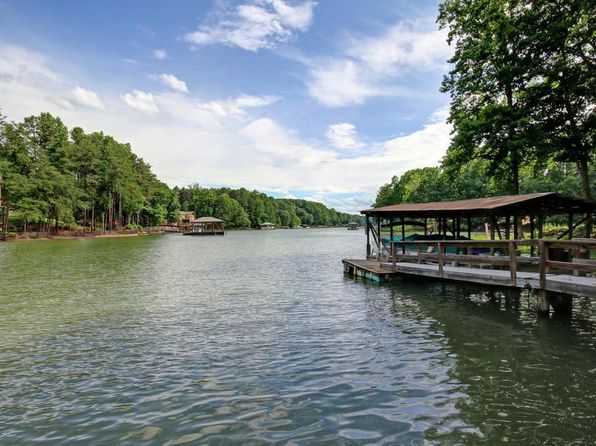 Lake Norman Waterfront - Mooresville Real Estate - Mooresville NC Homes ...