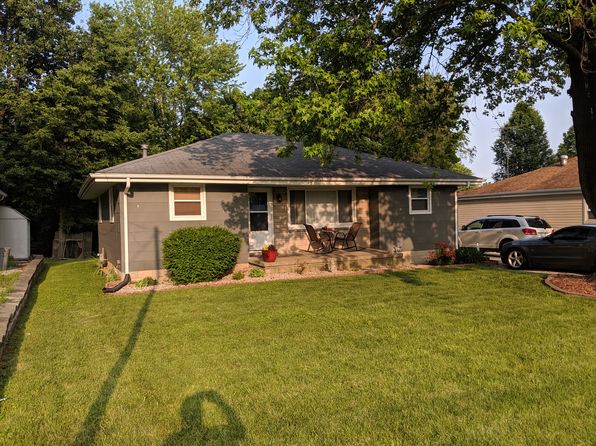 Gas Stove Highland Real Estate Highland Il Homes For Sale Zillow