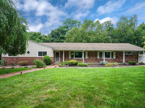 Smithtown Real Estate - Smithtown NY Homes For Sale | Zillow