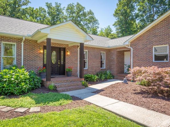 homes magazine morganton nc