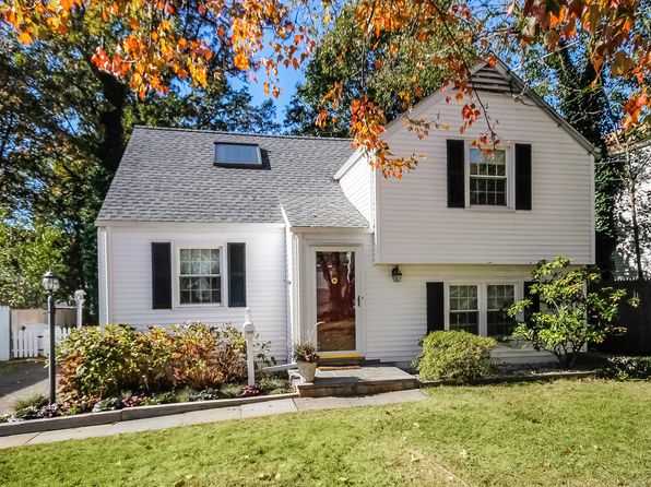 Darien Real Estate - Darien CT Homes For Sale | Zillow