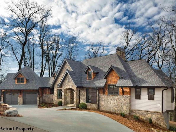 Building a house on vacant land