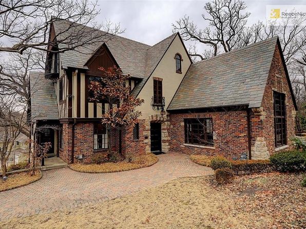 Sunset Hill Real Estate - Sunset Hill Kansas City Homes For Sale | Zillow