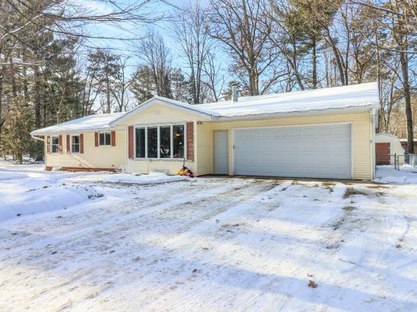 Car Garage Stevens Point Real Estate 21 Homes For Sale Zillow