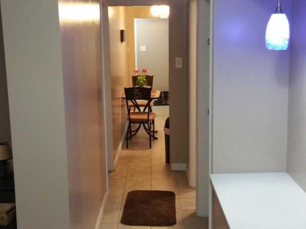 sneaker villa robinson mall phone number