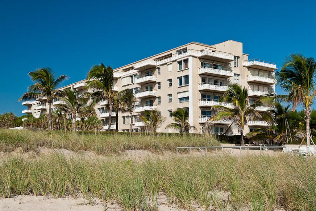 170 N Ocean Blvd APT 205