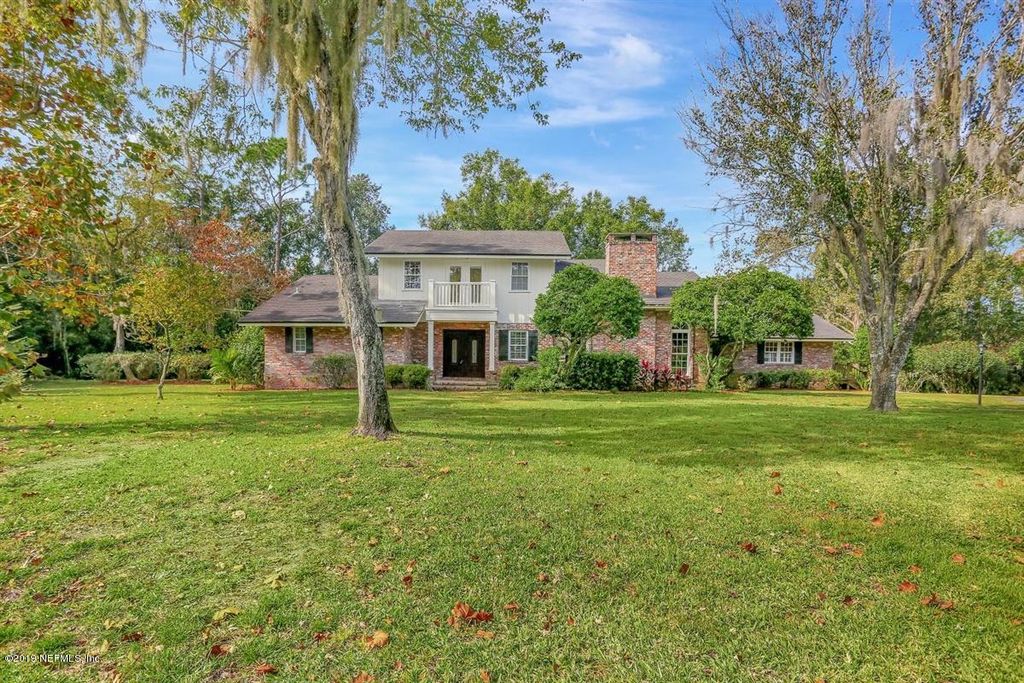 10017 Lake Lamar Ct