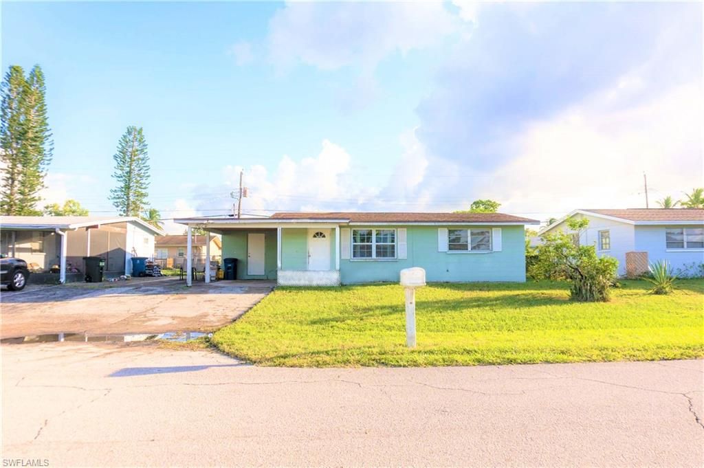 2172 Barry Dr