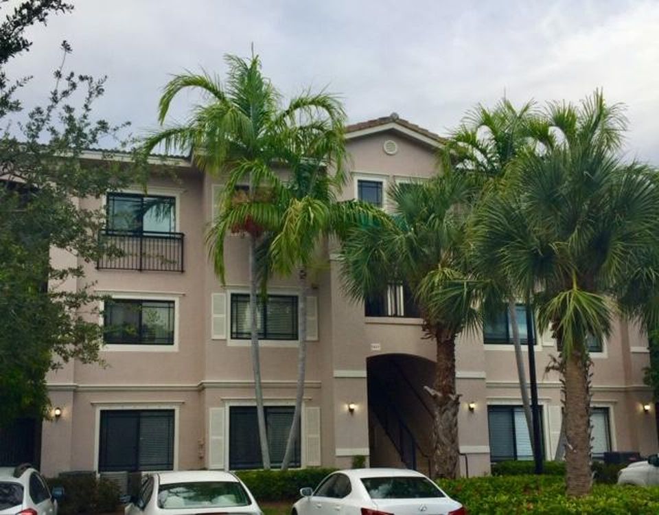2803 Sarento Pl APT 103