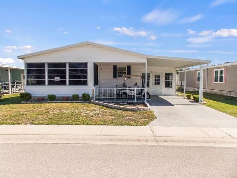 5912 Utopia Dr