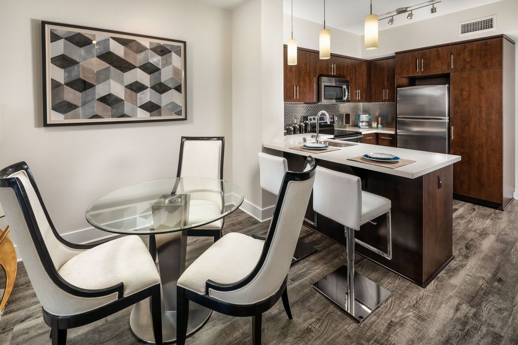 Alaya Apartment Als Hollywood Ca Zillow