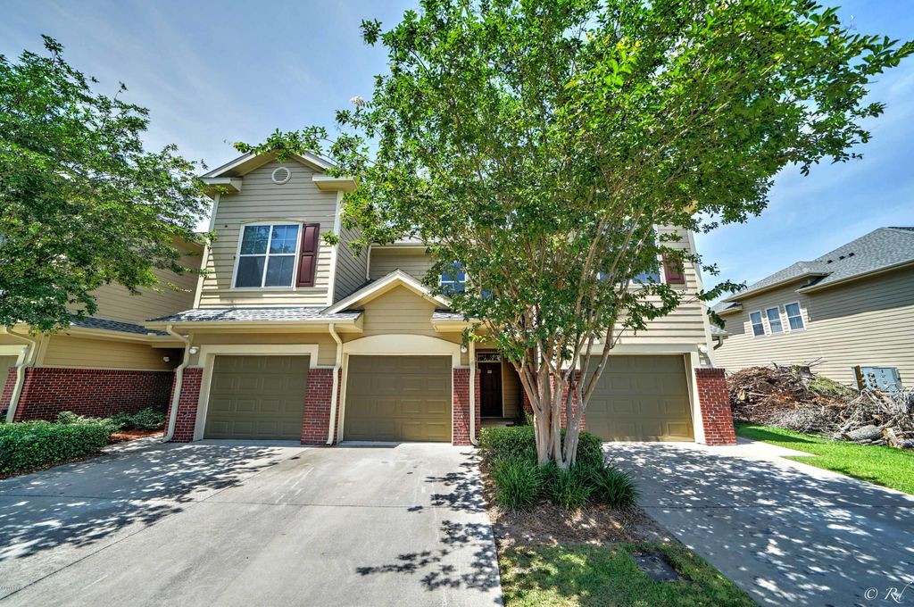 802 Baldwin Rowe 802 Cir #802
