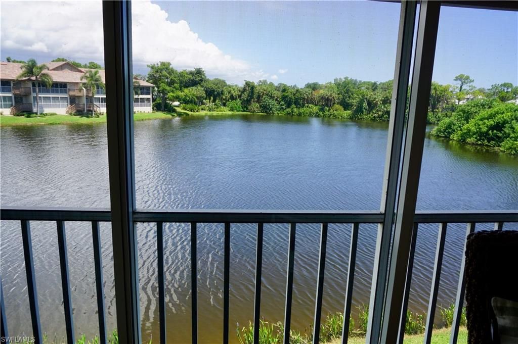 26891 Wedgewood Dr APT 202