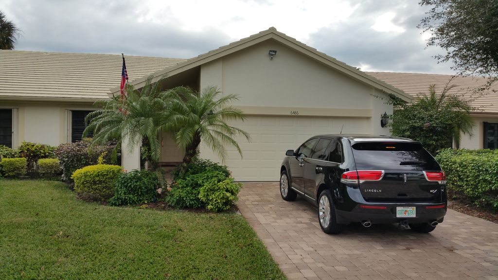 6486 Casabella Ln