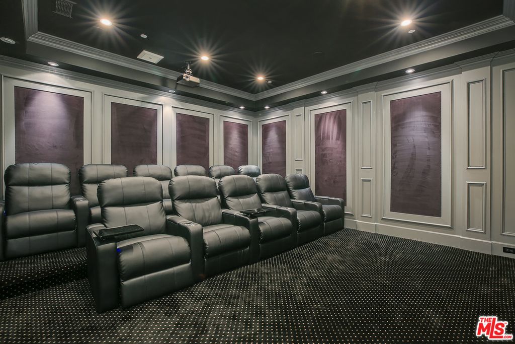 32 Inspiring Home Theaters To Help Bring Movie Nights To The Next Level ...