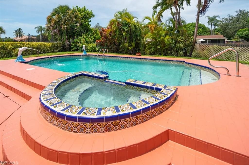 2633 Clipper Way