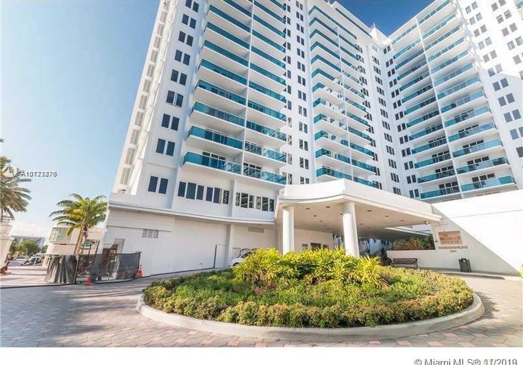 2301 Collins Ave APT 330
