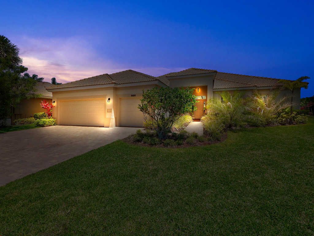 11913 SW Aventino Dr