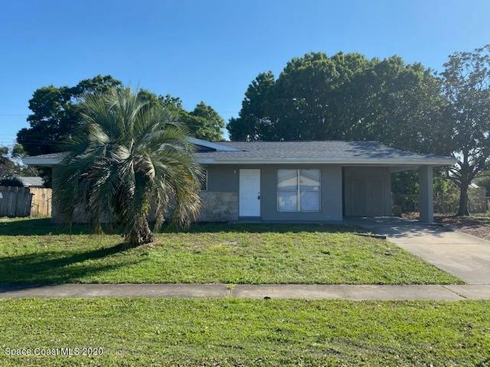 2800 Floresta Dr NE