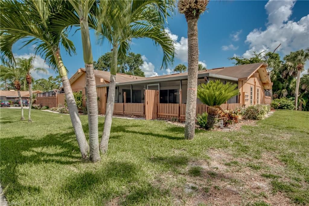 5629 Foxlake Dr