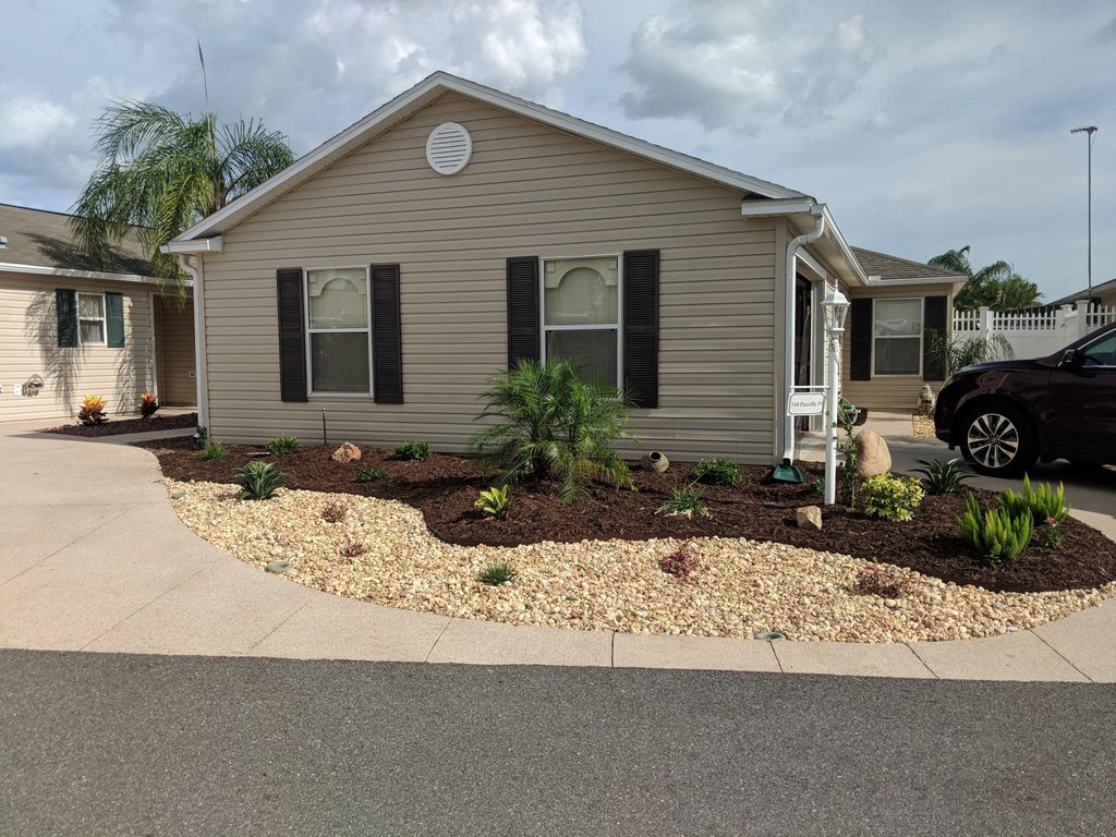 548 Paxville Pl