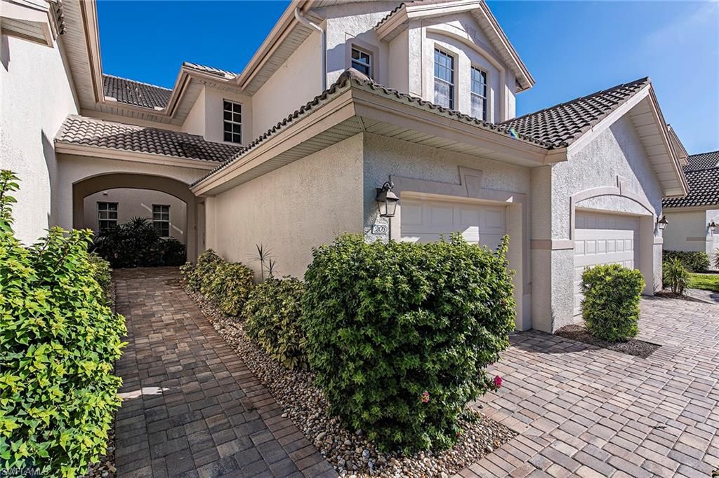 26950 Montego Pointe Ct UNIT 203