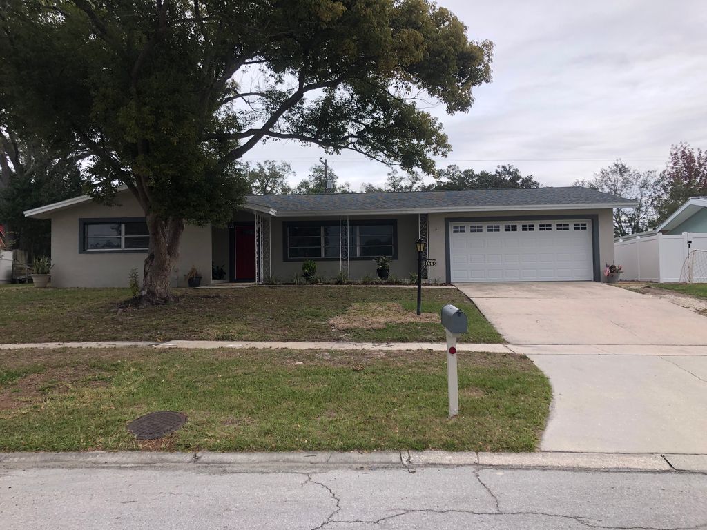 1666 Palace Dr
