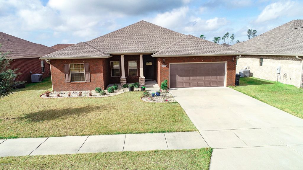 3785 Cedar Park Ln