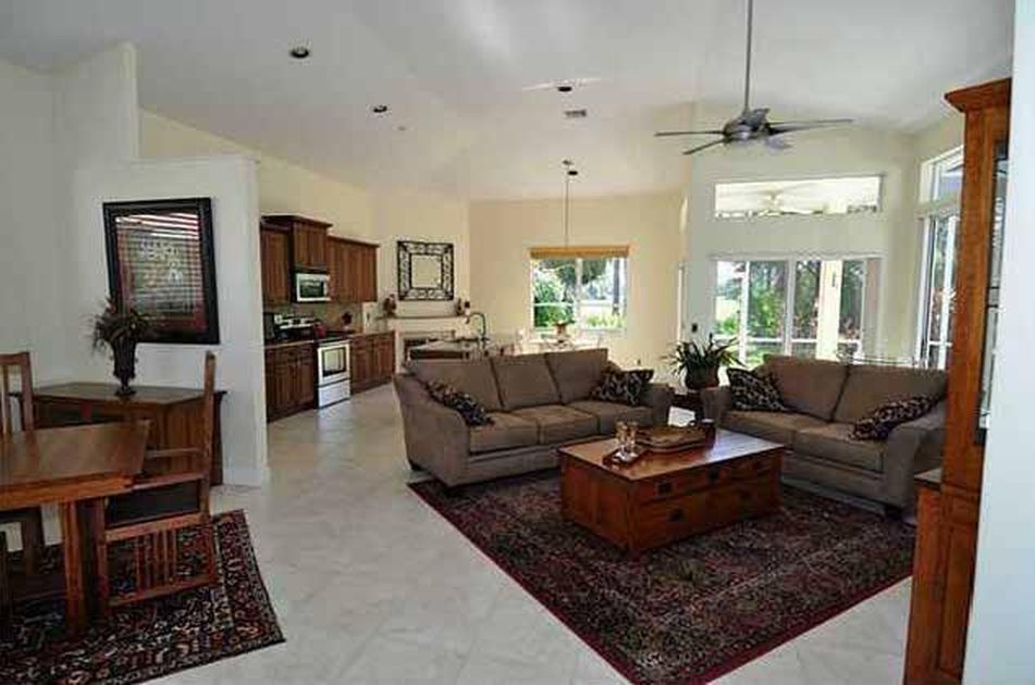 2243 NW Seagrass Dr